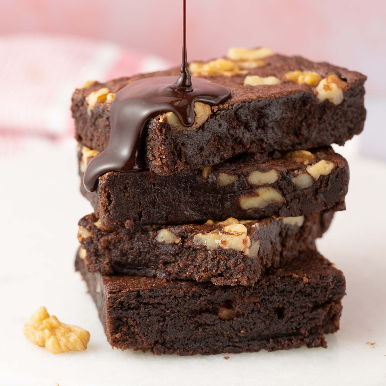 Eggless Walnut Brownie