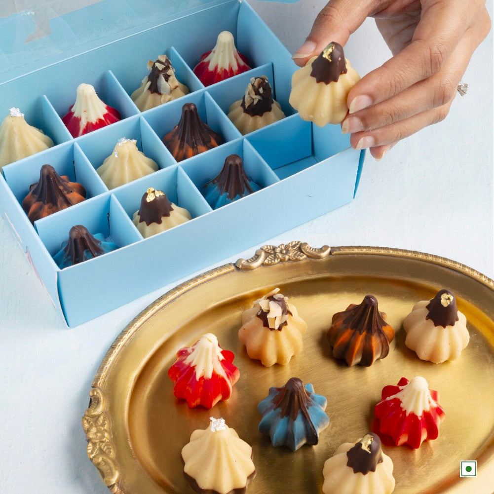 Assorted Modaks Gift Box (12 pc) Assorted Modaks Gift Box (12 pc)
