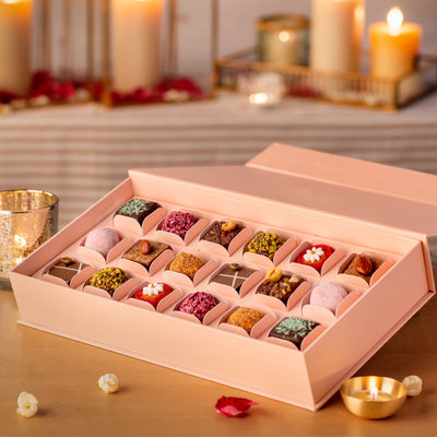 Confectionery Gift Box (18 pcs)