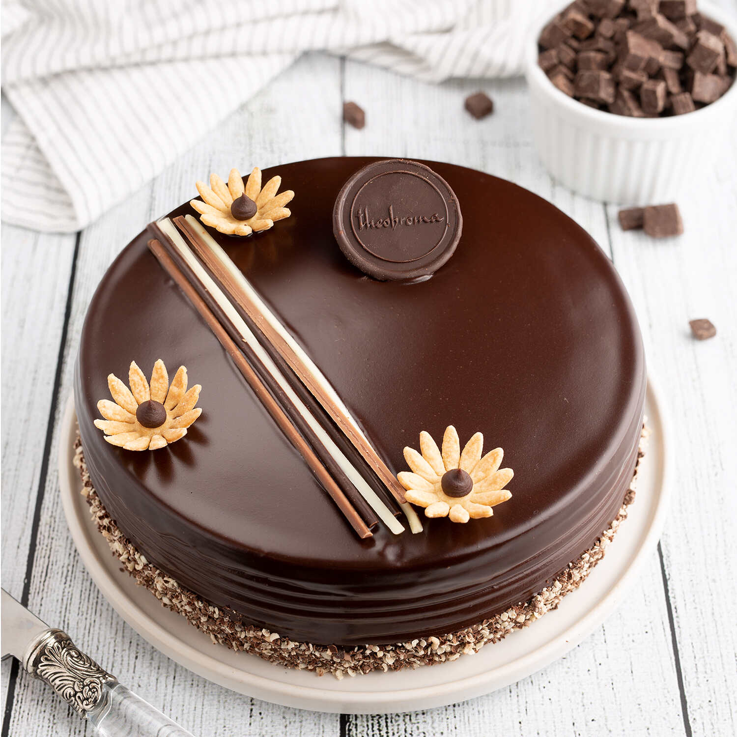 Order Eggless Chocoholic Cake Online at Best Prices in India | Theobroma