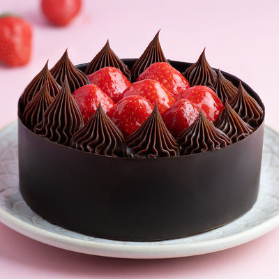 Strawberry & Chocolate Mousse Cake [560g]