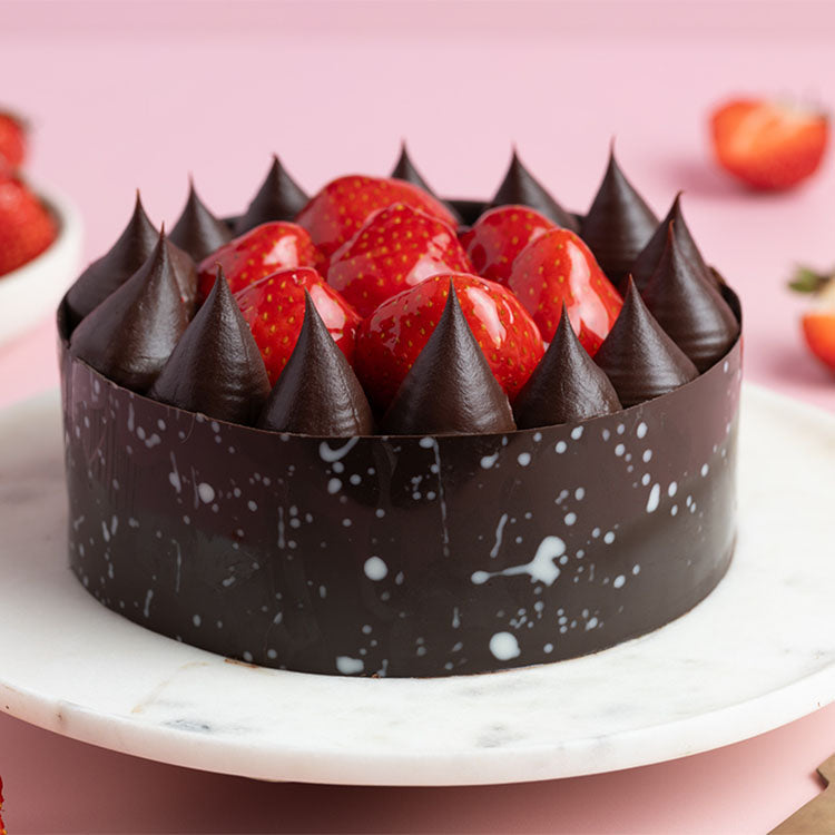Strawberry Truffle Cake [540g]