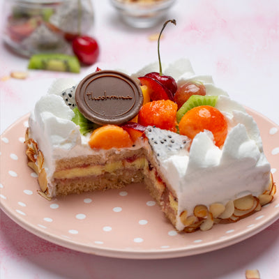 Eggless Fresh Fruit & Cream Cake