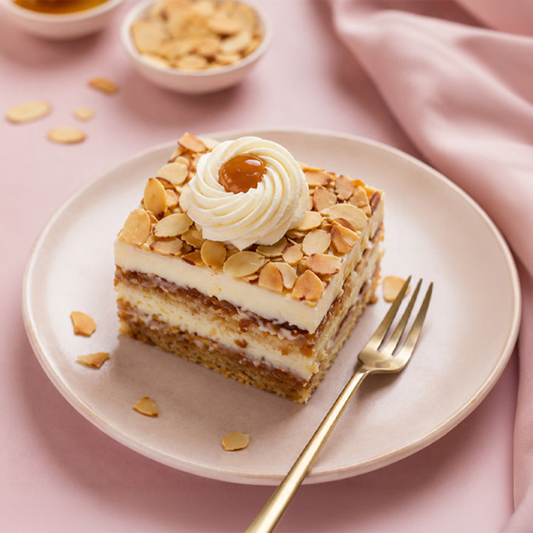 Almond Honey Pastry [1 Piece]