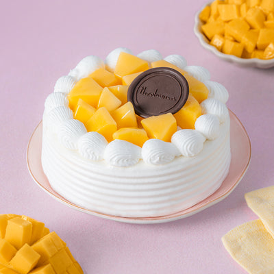 Fresh Mango and Custard Cake