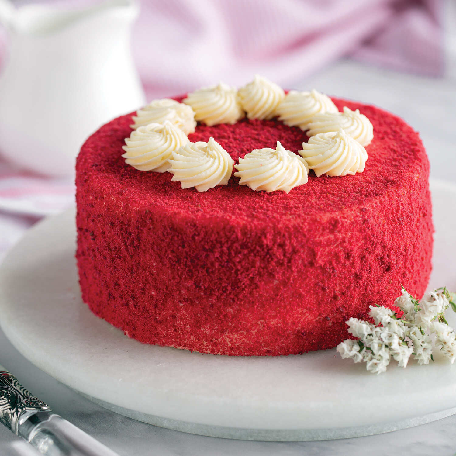 Red velvet cake | Order birthday cake online | Egg and Eggless – Liliyum  Patisserie & Cafe