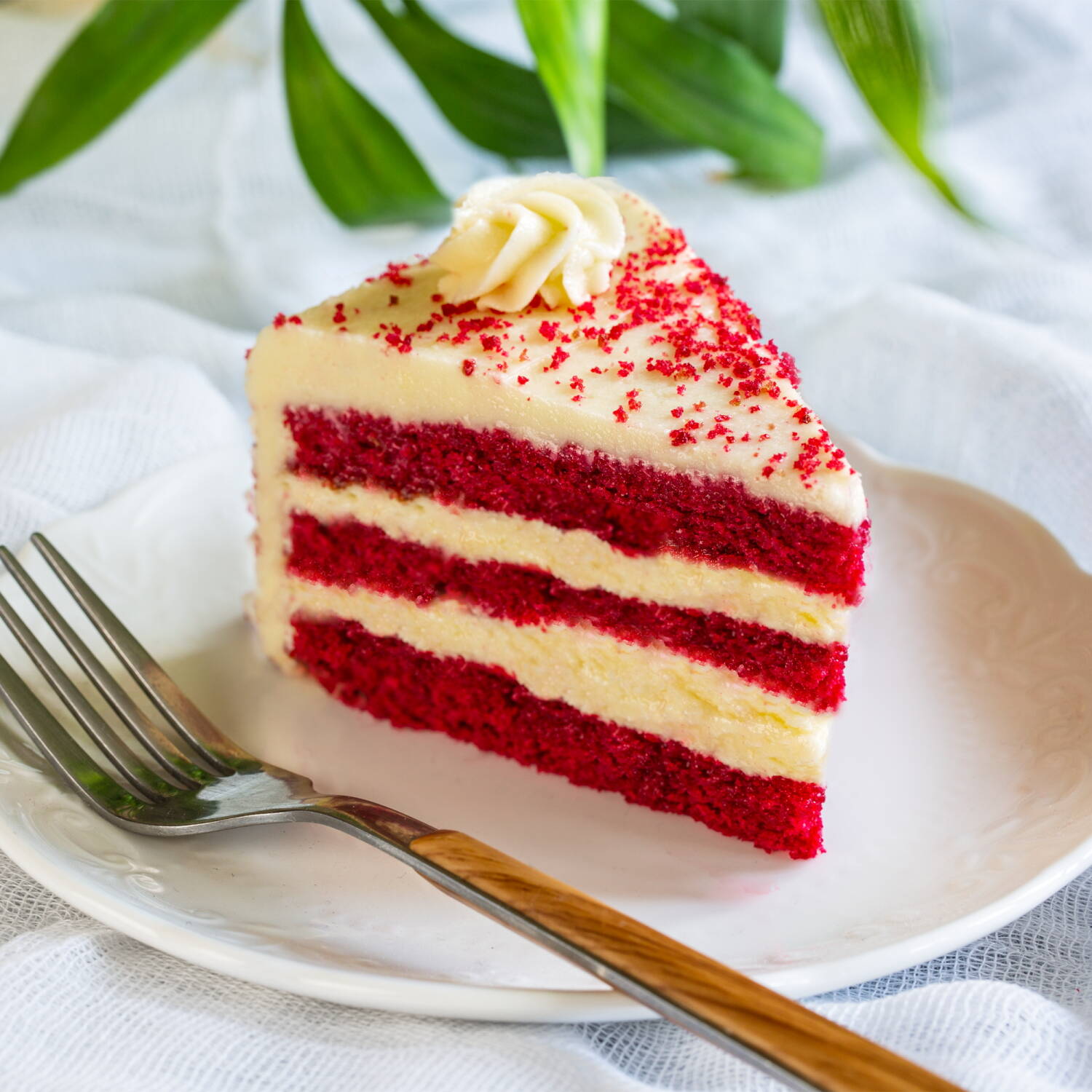 EGGLESS RED VELVET CAKE – Ruchi's Veg Kitchen